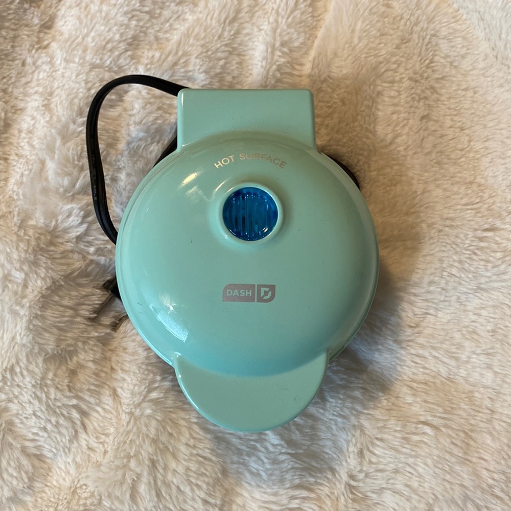 Dash Mini Waffle Maker